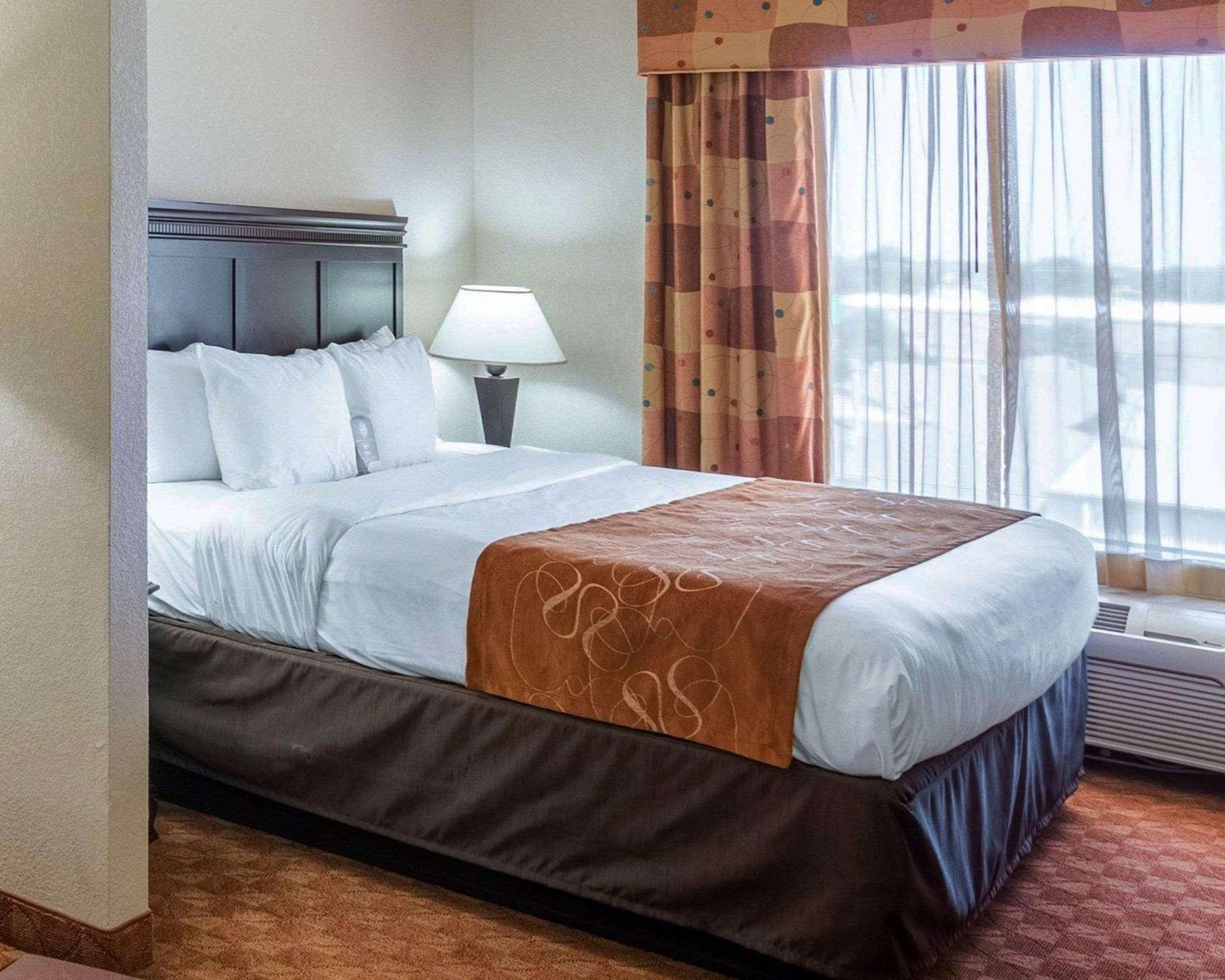 Comfort Suites Гранбъри Екстериор снимка