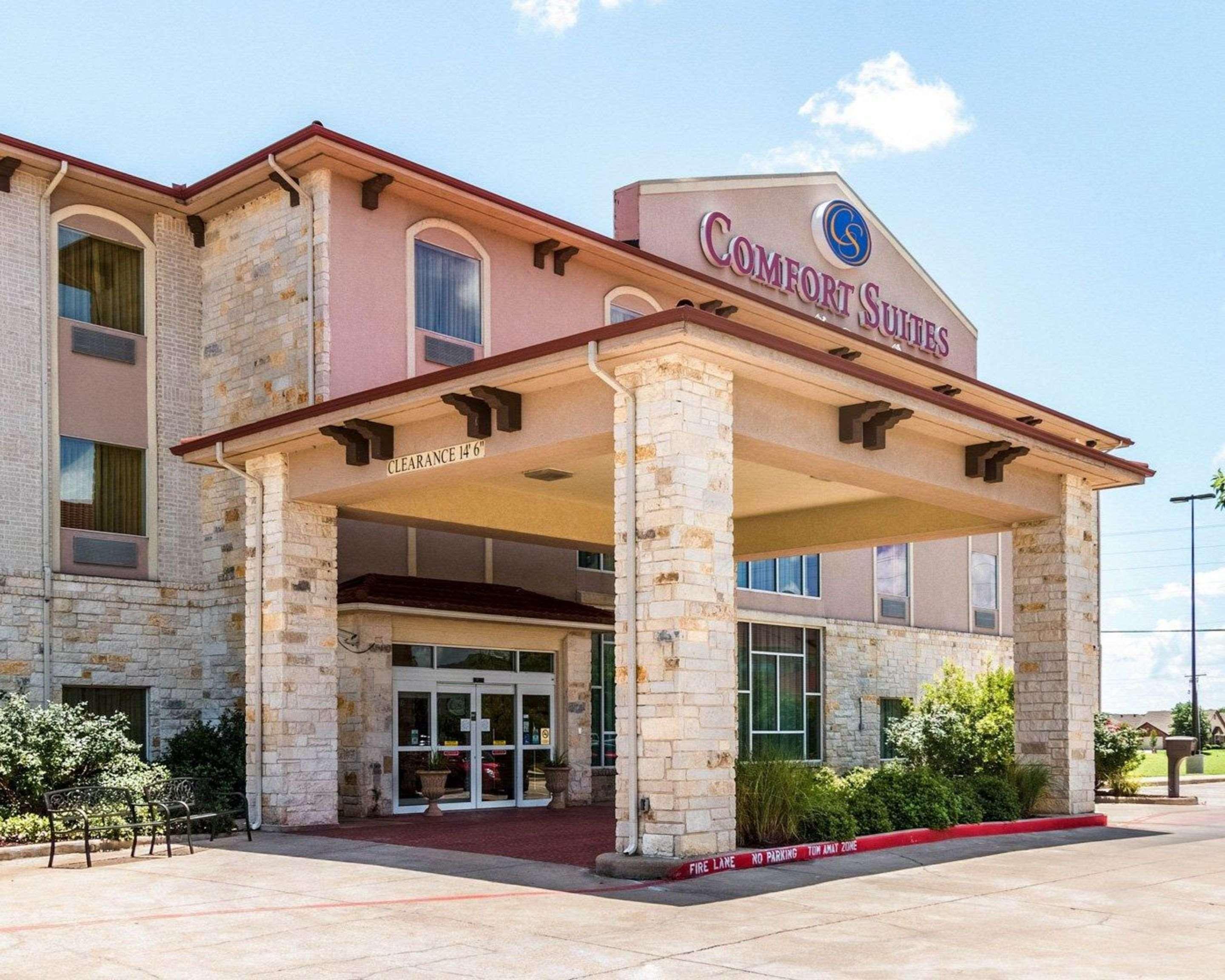 Comfort Suites Гранбъри Екстериор снимка