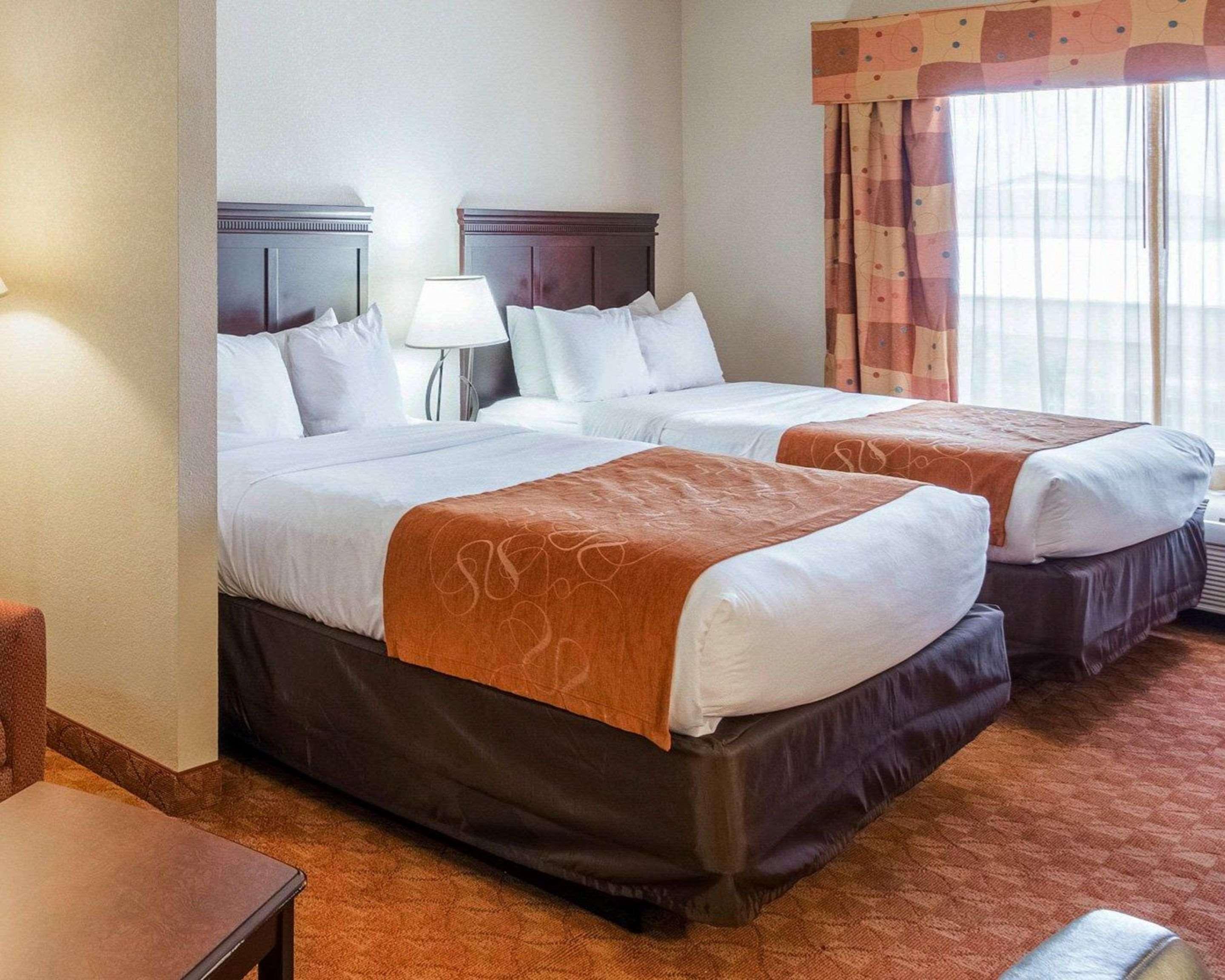 Comfort Suites Гранбъри Екстериор снимка