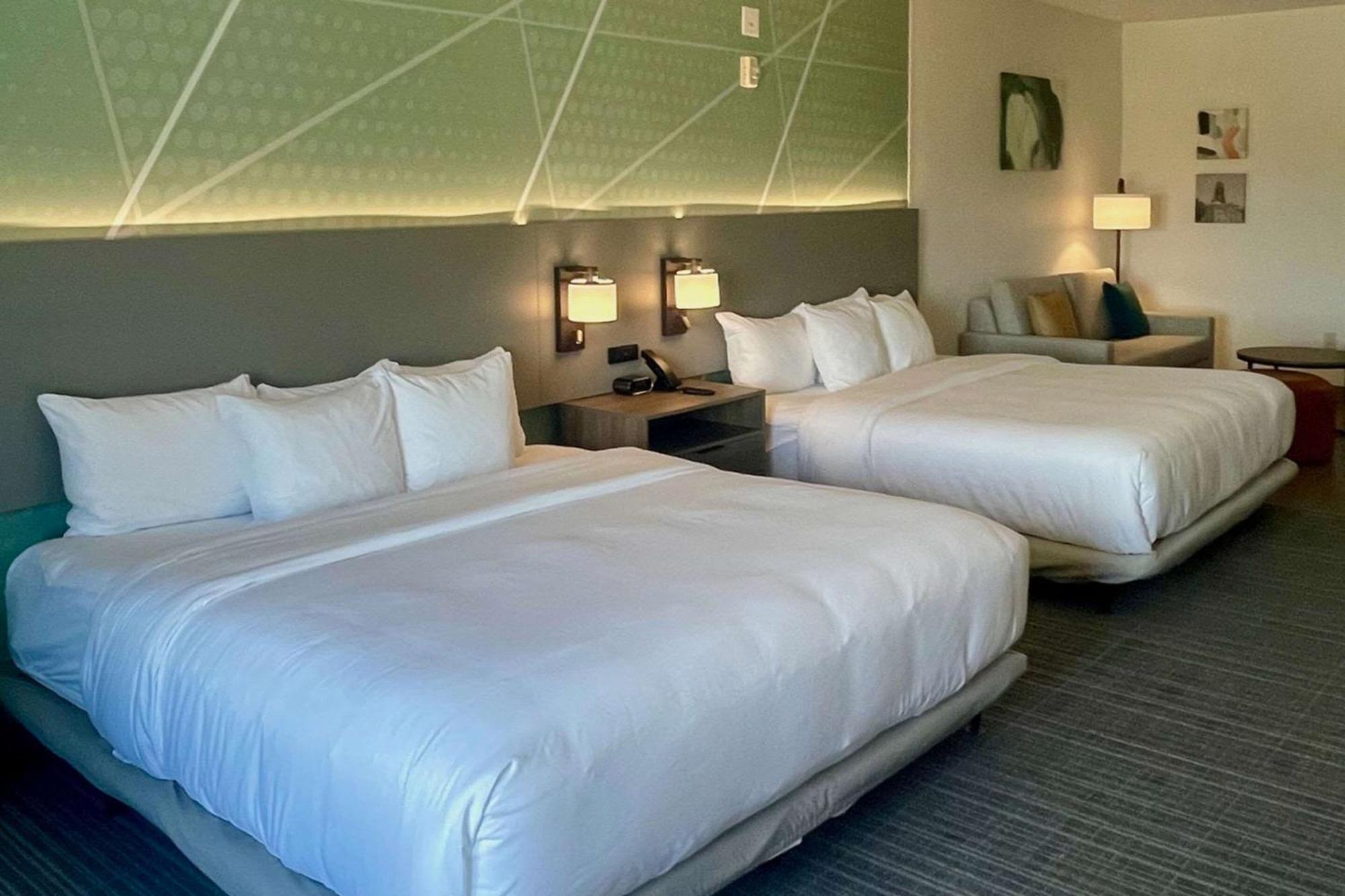 Comfort Suites Гранбъри Екстериор снимка