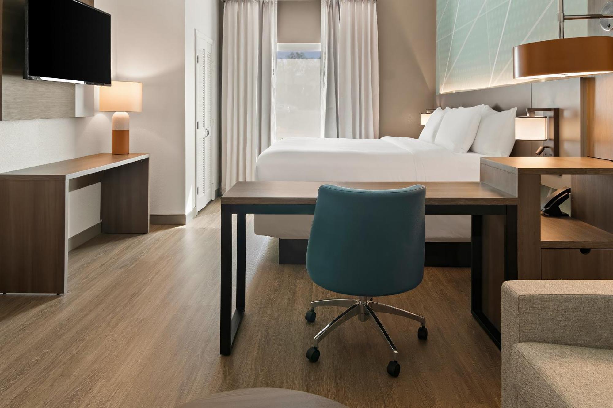 Comfort Suites Гранбъри Екстериор снимка