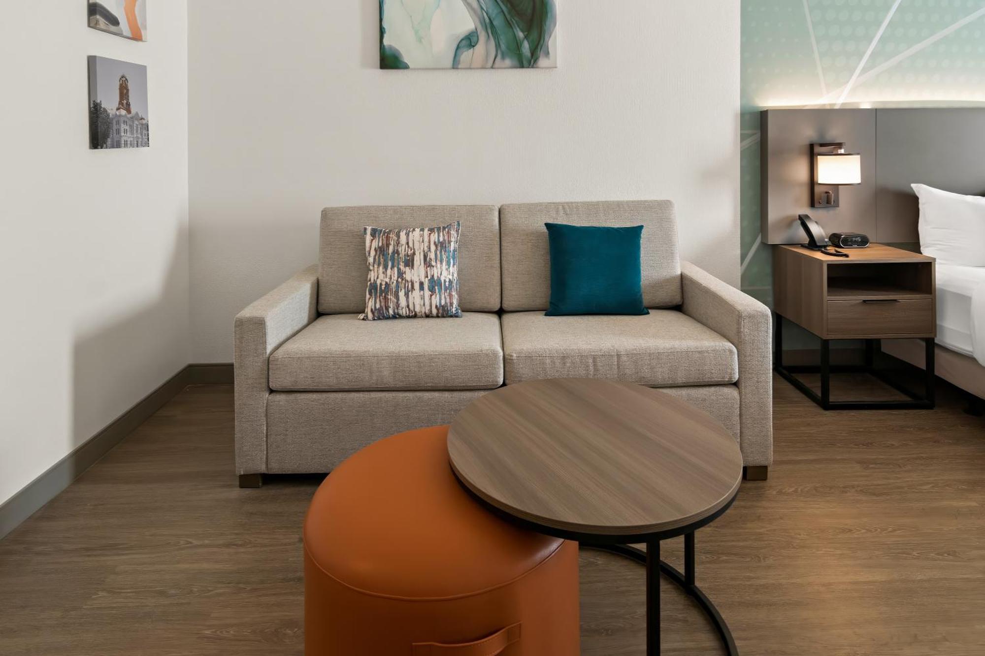 Comfort Suites Гранбъри Екстериор снимка
